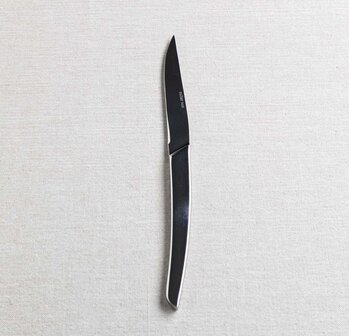 Yucca steak knife